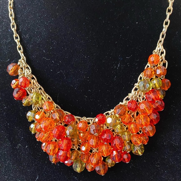 Elegant Gold and Orange Beaded Necklace - Picture 4 of 6